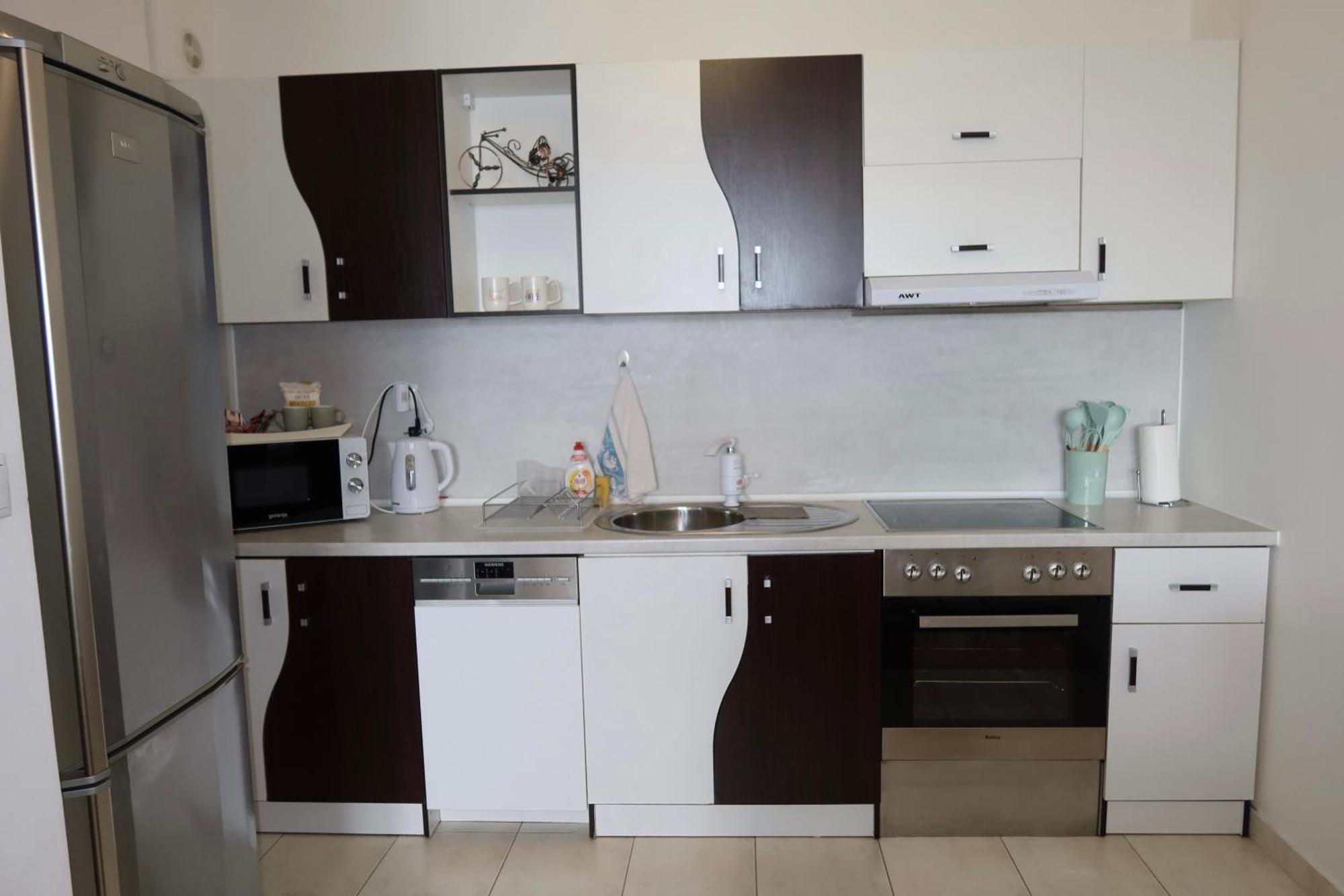 Ajlin Apartment *